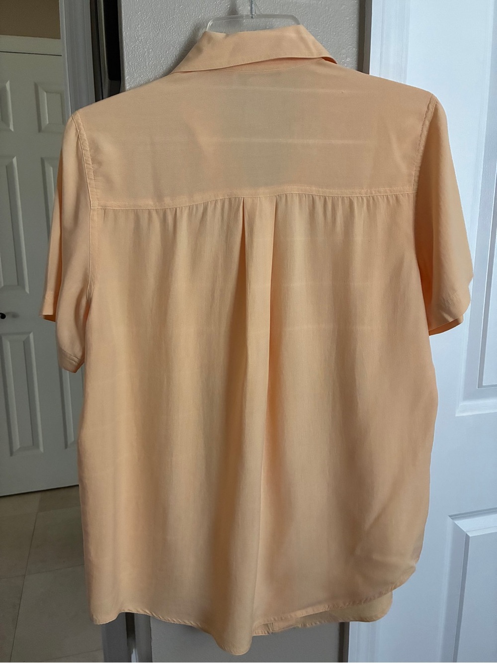 100% Silk Camp Shirt - Peach / Pale Orange - Vintage "Anna and Frank" - Picture 2 of 7